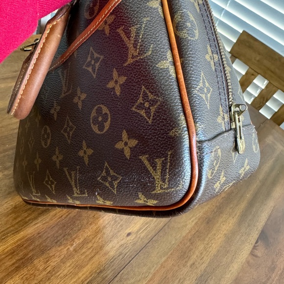 2 Hour SALE!!! Vintage Louis Vuitton Trouville handbag - Picture 10 of 16